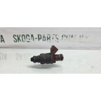 Форсунка вприску палива Skoda Fabia 1.4 8кл VAG (047906031C)