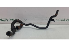 Трубка системи охолодження двигуна 1.6tdi Skoda Octavia A7 04L121064C VAG (04L121064C)