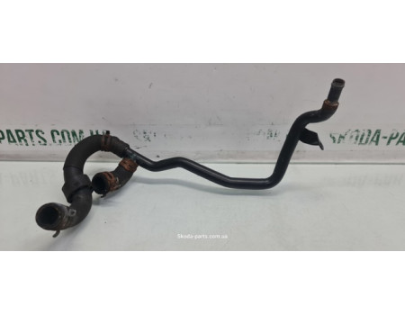 Трубка системи охолодження двигуна 1.6tdi Skoda Octavia A7 04L121064C VAG (04L121064C)