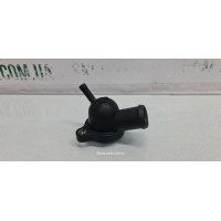 Фланець трійник системи охолодження двигуна 1.6tdi Skoda Octavia A7 04L121131J VAG (04L121131J)