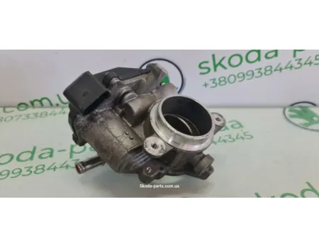 Дросільна заслінка 1.6tdi 2.0tdi Skoda Octavia A7 04L128063P VAG (04L128063P)