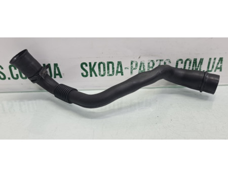 Патрубок вентиляції картерних газів Skoda octavia tour вживаний 06A103217 VAG (06A103217)