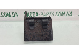 Лапа двигуна Skoda Octavia A5 вживана 06A103309AH VAG (06A103309AH)