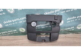 Декоративна кришка двигуна Volkswagen Golf 5 1.6 MPI VAG (06A103925CHA)