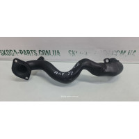 Патрубок системи охолодження двигуна 1.6 AVU Skoda Octavia Tour VAG (06A122481)