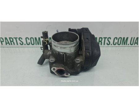 Дросельна заслінка 1.6 AVU Skoda Octavia Tour VAG (06A133062A)