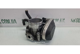 Дросельна заслінка 1.6 бензин Skoda Octavia Tour 06A133062N VAG (06A133062N)