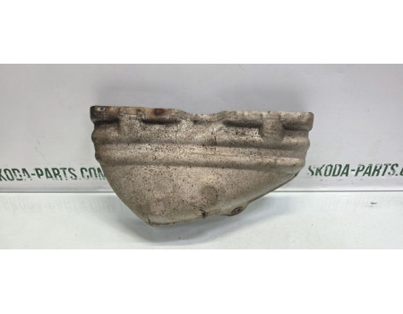 Термоекран на вихлопний колектор Skoda Octavia Tour 1.6 бензин VAG (06A253041AD)