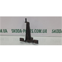 Кронштейн теплового захисту колектора 1.8 бензин 20клапанів Skoda Octavia Tour 06A253084 вживаний VAG (06A253084)