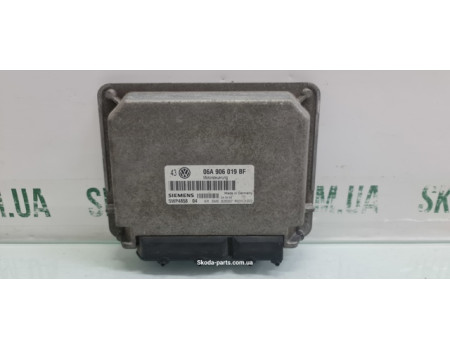 Блок управління двигуна вживаний 1.6 AKL Skoda Octavia Tour 06A906019BF VAG (06A906019BF)