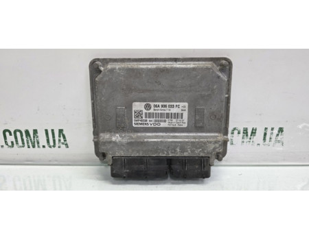 Блок управління двигуна Volkswagen Golf 5 1.6 mpi бензин VAG (06A906033FC)