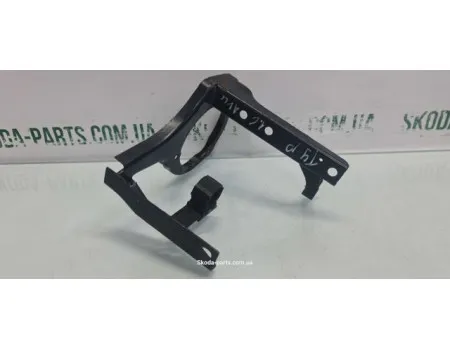 Кронштейн кріплення насосу повітря Skoda Octavia A5 06A906615F VAG (06A906615F)