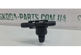 Ежекційний насос картерних газів Volkswagen Golf 5 VAG (06B133753D)