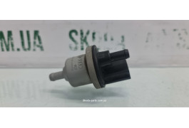 Клапан вентиляції газів паливного баку Volkswagen Golf 4 06D133517B VAG (06D133517B)
