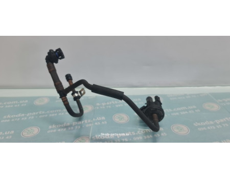 Клапан вентиляції паливного бака 1.8tsi Skoda Octavia A5 06H906517B VAG (06H906517B)