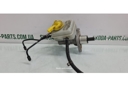 Головний гальмівний циліндр з датчиком Volkswagen Golf 4 VAG (10052299241)