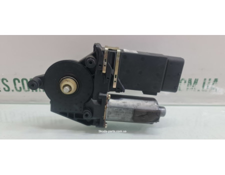 Блок управління склопідіймачем передній правий з двигуном Skoda Octavia Tour VAG (101448200)