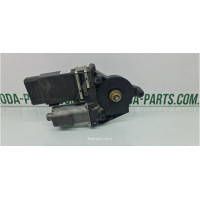 Блок управління склопідіймачем передній лівий Skoda Octavia Tour VAG (104411302)