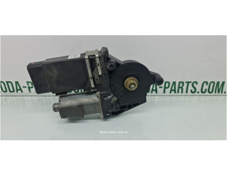 Блок управління склопідіймачем передній лівий Skoda Octavia Tour VAG (104411302)