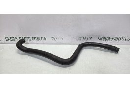 Патрубок системи охолодження від колектора до пічки Skoda Felicia 1.3 бензин VAG (115691977)