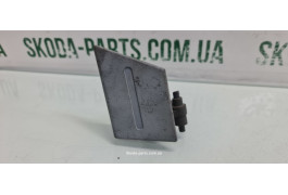 Ручка дверей внутрішня права Skoda Favorit VAG (115988124)