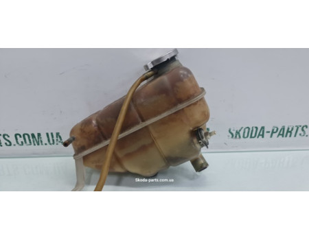 Бачок розширювальний 2.5D Mercedes Benz 124 MERCEDES (1245002049)