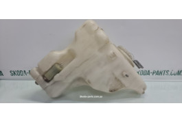 Бачок омивача вітрового скла Mercedes Benz 124 MERCEDES (1248691120)