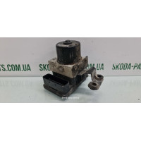 Блок керування АБС (ABS) Volkswagen Golf 4 1.9 TDI VAG (1C0907379E)