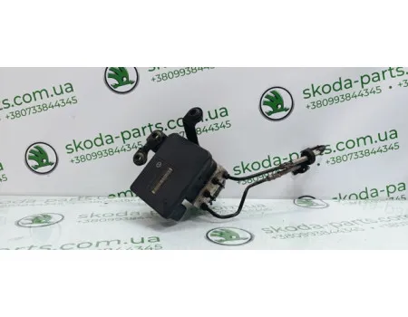 Блок управління АБС (ABS) Skoda Octavia 1C0907379L VAG (1C0907379L)