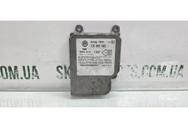 Модуль-процесор керування подушки безпеки Skoda Octavia Tour VAG (1C0909605)