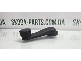 Ручка склопідіймача Skoda Fabia 1H0837581D VAG (1H0837581D)