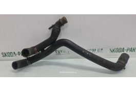 Патрубок системи охолодження двигуна Volkswagen Golf 4 1J0121049D VAG (1J0121049D)