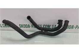 Патрубок системи охолодження двигуна Skoda Octavia Tour 1J0121086AA вживаний VAG (1J0121086AA)