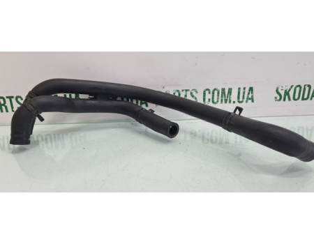 Патрубки системи охолодження двигуна 1J0121086AG Volkswagen Bora вживані VAG (1J0121086AG)