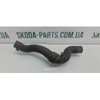 Патрубок системи охолодження 1.9tdi Skoda Octavia Tour 1J0122073A VAG (1J0122073A)