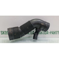 Патубок повітряний від корпусу фільтра до дроселя Volkswagen Golf 4 VIKA (1J0129684NT)