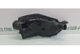 Патрубок інтеркулера Skoda Octavia Tour 1J0145762L VAG (1J0145762L)