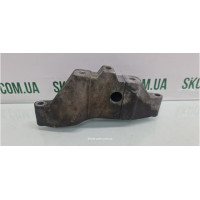 Кронштейн кріплення АКПП лівий Skoda Octavia Tour 1J0199117N вживаний VAG (1J0199117N)