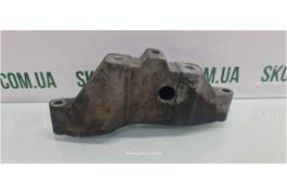 Кронштейн кріплення АКПП лівий Skoda Octavia Tour 1J0199117N вживаний VAG (1J0199117N)