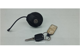 Кришка баку з ключем Skoda Octavia Tour 1J0201553P VAG (1J0201553P)