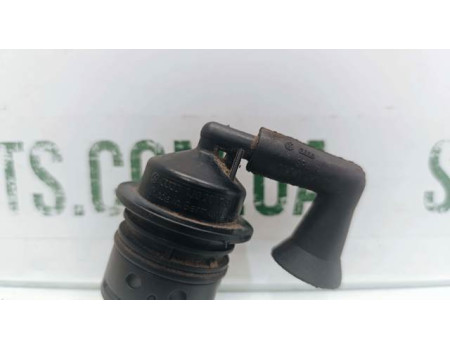 Клапан вентиляції баку Skoda Octavia Tour VAG (1J0201752)