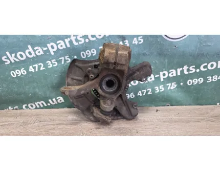 Цапфа поворотний кулак передній лівий Skoda Octavia Tour 1.6 бензин 1J0407255N 256мм VAG (1J0407255N)