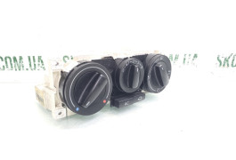 Блок управління пічкою та кондиціонера Volkswagen Golf 4 VAG (1J0820045F)