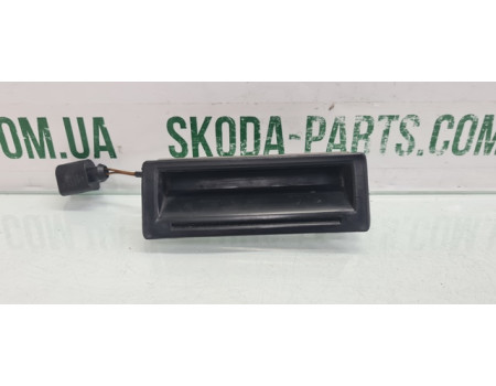 Ручка двері багажника зовнішня Volkswagen Bora 1J0827566D вживана VAG (1J0827566D)