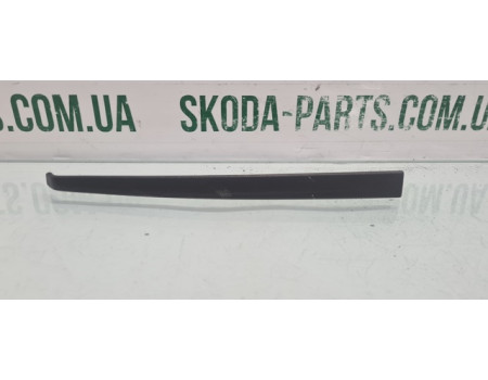 Декоративна планка молдинг карбон Volkswagen Bora 1J0853190A  вживана VAG (1J0853190A)