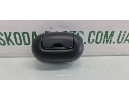 Накладка заднього паска безпеки Skoda Octavia Tour 1J0857785C VAG (1J0857785C)