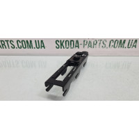 Регулятор висоти ременя безпеки передній Skoda Fabia New вживаний 1J0857819 VAG (1J0857819)