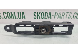 Регулятор висоти ременя безпеки передній Volkswagen Bora 1J0857819C вживаний VAG (1J0857819C)