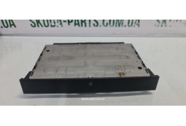 Підстаканник центральної консолі Skoda Octavia Tour 1J0858601B VAG (1J0858601B)