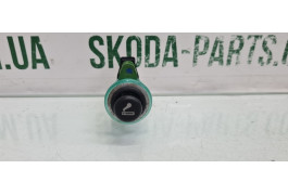 Гніздо-розетка прикурювач Skoda Octavia Tour вживаний 1J0919309 VAG (1J0919309)